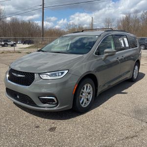 CHRYSLER PACIFICA TOURING L - 1