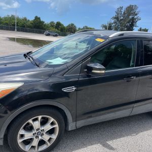 FORD ESCAPE TITANIUM - 2