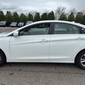 HYUNDAI SONATA GLS - 4