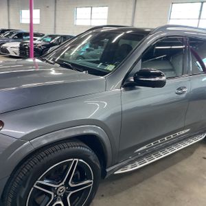 MERCEDES-BENZ GLS - 2