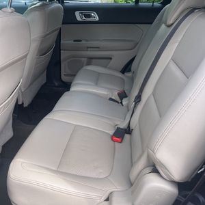 صورة مصغرة 34 لـ 2015 FORD EXPLORER XLT