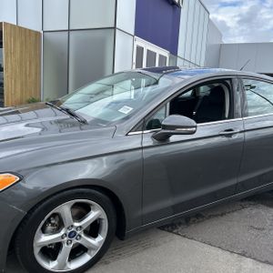 FORD FUSION SE - 2