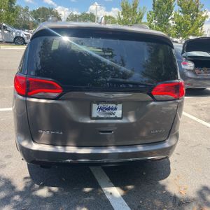 2017 Chrysler PACIFICA LIMITED — фото 7