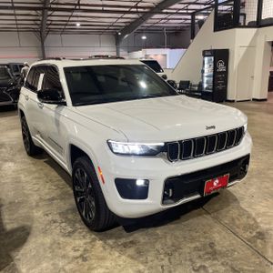 صورة 10 لـ 2023 JEEP GRAND CHEROKEE OVERLAND