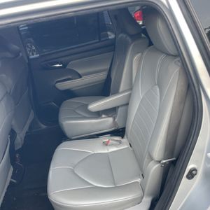 2023 Toyota HIGHLANDER XLE thumbnail 34