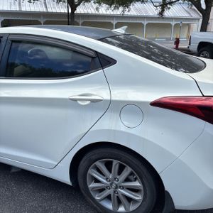 HYUNDAI ELANTRA - 6