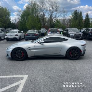 ASTON MARTIN VANTAGE BASE - 3