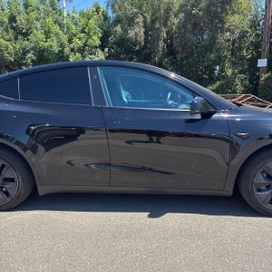 صورة مصغرة 11 لـ 2024 Tesla MODEL Y LONG RANGE