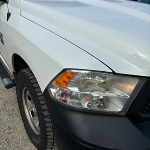 2023 RAM 1500 CLASSIC TRADESMAN — миниатюра 50