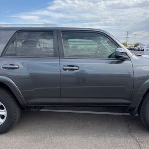 2015 Toyota 4RUNNER SR5 缩略图 11