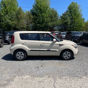 KIA SOUL BASE - 10