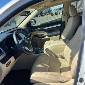 2016 Toyota HIGHLANDER XLE 照片 32