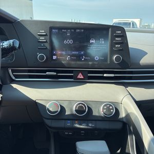 2025 Hyundai ELANTRA SE — миниатюра 36