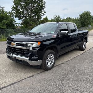 2023 Chevrolet SILVERADO 1500 LT 照片 1