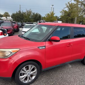 2015 KIA SOUL + 照片 2