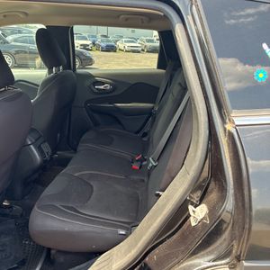 صورة مصغرة 34 لـ 2016 JEEP CHEROKEE LATITUDE