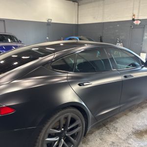TESLA MODEL S PLAID - 9