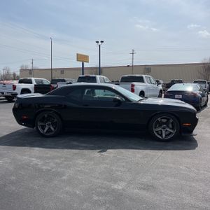 DODGE CHALLENGER SRT HELLCAT - 10