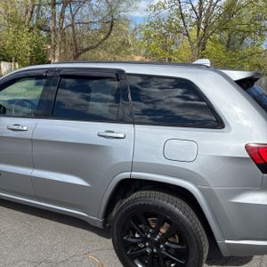 JEEP GRAND CHEROKEE LAREDO X - 6