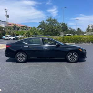 صورة 10 لـ 2024 Nissan ALTIMA 2.5 SV