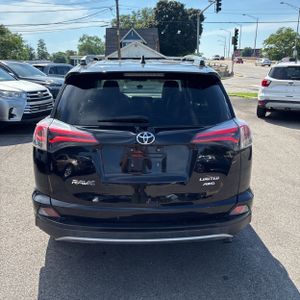 2018 Toyota RAV4 LIMITED photo 7