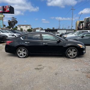 2013 Nissan ALTIMA 3.5 SV 照片 10
