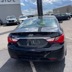 HYUNDAI SONATA GLS - 4