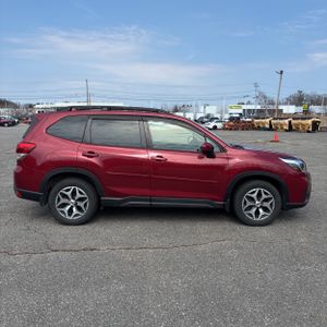 SUBARU FORESTER PREMIUM - 10