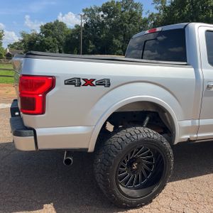 صورة 9 لـ 2019 FORD F-150 PLATINUM