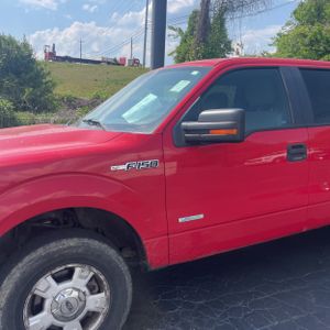 FORD F-150 XLT - 2