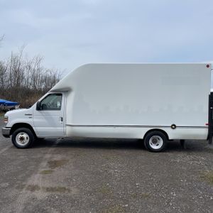 FORD E-350 CUTAWAY - 3