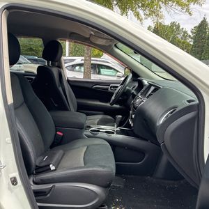 2017 Nissan PATHFINDER SV — миниатюра 33
