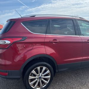 FORD ESCAPE TITANIUM - 9