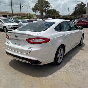 2015 FORD FUSION SE photo 8
