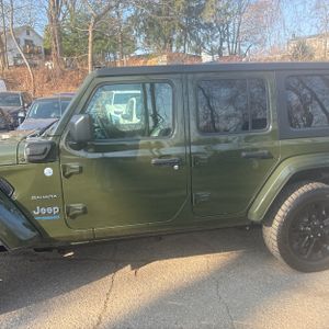 JEEP WRANGLER 4XE UNLIMITED SAHARA 4X4 - 4