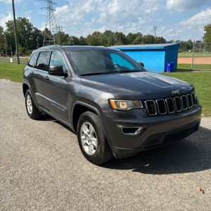 2017 JEEP GRAND CHEROKEE LAREDO — фото 12