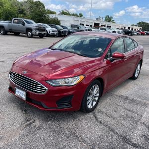 FORD FUSION SE - 1