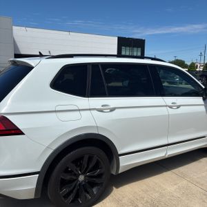 VOLKSWAGEN TIGUAN SE R-LINE BLACK - 9