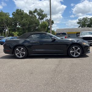 FORD MUSTANG V6 - 10