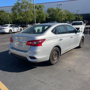 2016 Nissan SENTRA SR — фото 8