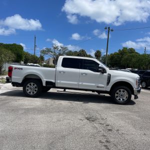 FORD F-250 SUPER DUTY LARIAT - 10
