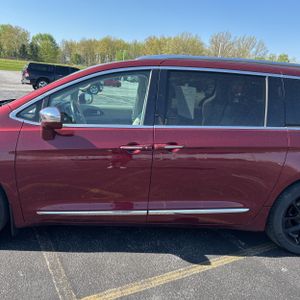 CHRYSLER PACIFICA LIMITED - 4
