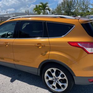 FORD ESCAPE TITANIUM - 6