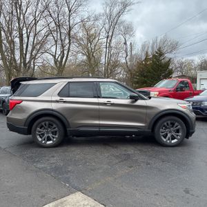 FORD EXPLORER XLT - 10