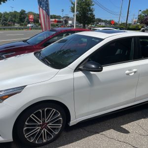 2023 KIA FORTE GT 照片 2