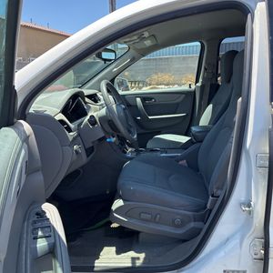 2015 Chevrolet TRAVERSE LT — миниатюра 32