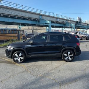 VOLKSWAGEN TAOS S 4MOTION - 3