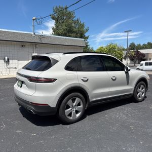 صورة 9 لـ 2020 Porsche CAYENNE BASE
