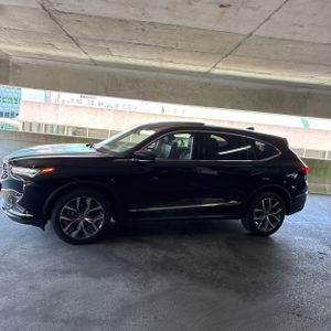 صورة 3 لـ 2023 Acura MDX SH-AWD W/TECH