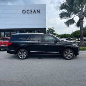 2019 Lincoln NAVIGATOR L RESERVE — фото 10